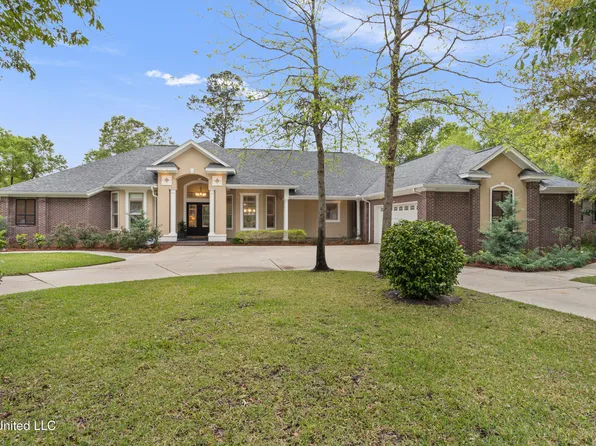 24663 Oak Island Dr, Pass Christian, MS 39571