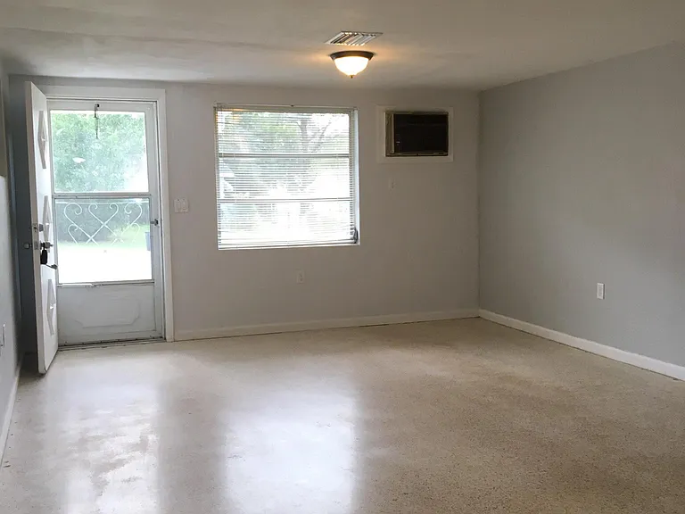 Living Room - 5 E Golden ST