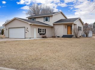 706 20th St SW, Austin, MN 55912