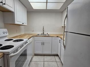 7601 Paula Dr APT 3, Tampa, FL 33615