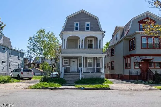 242 S Burnet St — Photo 13