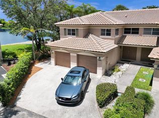 2388 NW 97th Way, Pembroke Pines, FL 33024