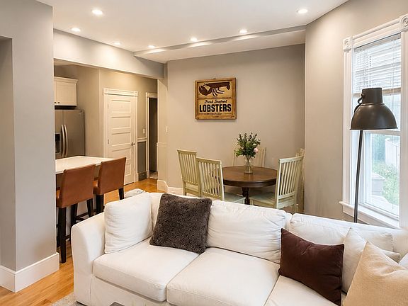 3rd image of 791 Columbia Rd #1