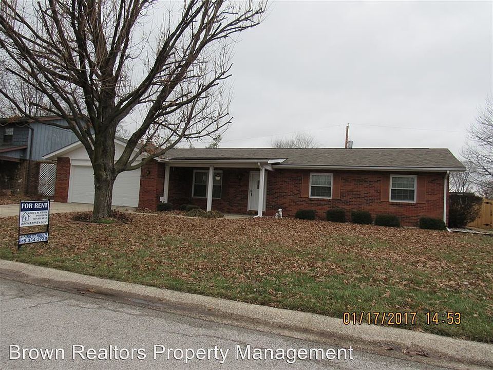 1st image of 20 Marilyn Cir
