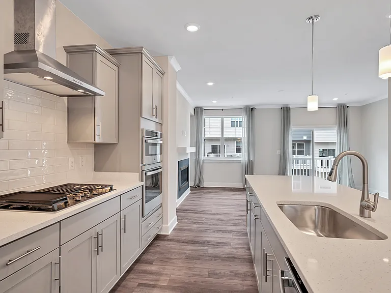32 Bleeker Pl — Photo 11