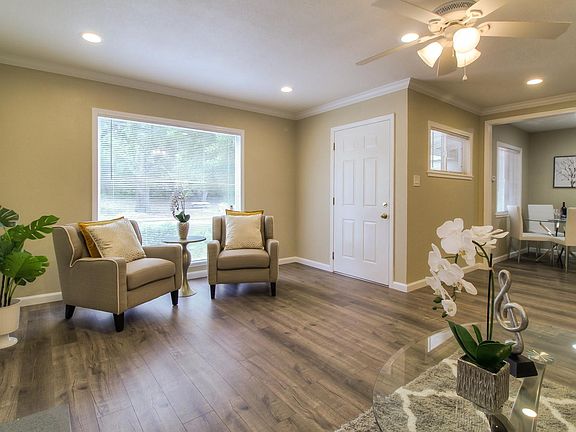 2nd image of 528 Kottinger Dr