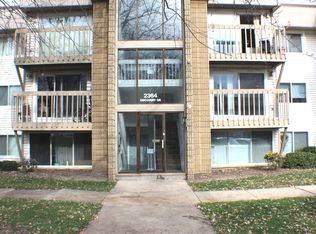 2364 Knollwood Cir, Schaumburg, IL 60194