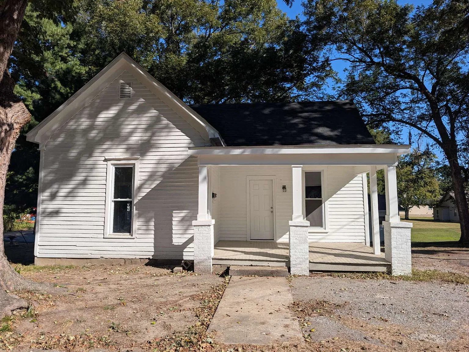 3 bed, 1550 sqft, $1,200 — Photo 1