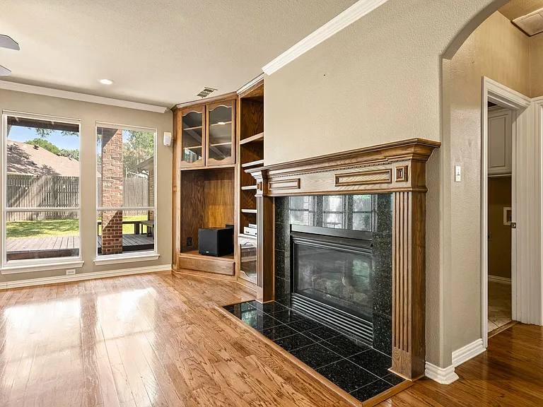 3316 Lexington Ave — Photo 36