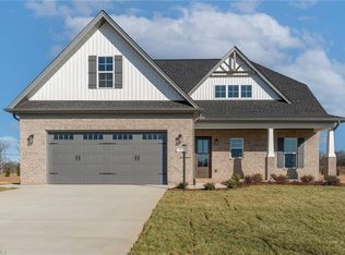 278 Sandpiper Dr, Lexington, NC 27295