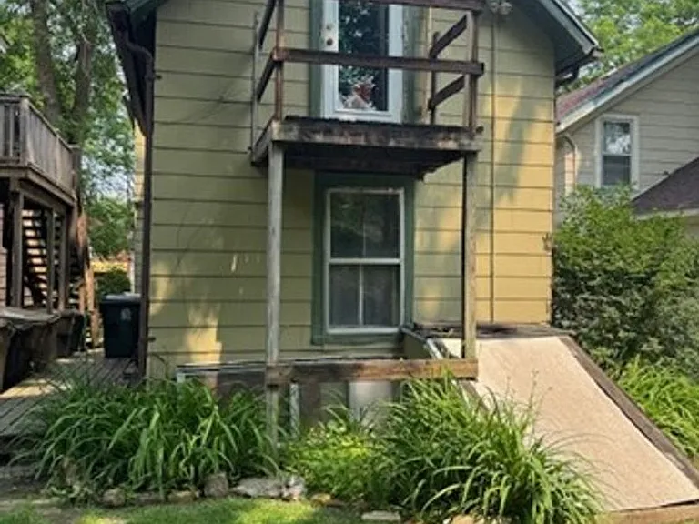 1145 Williamson St — Photo 14