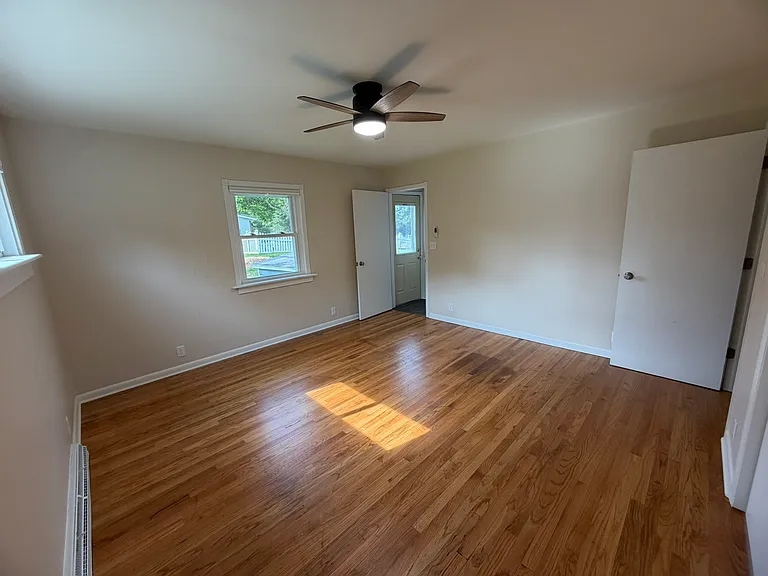 104 Market St — Photo 13