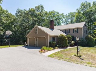 4 Indian Ridge Rd, Atkinson, NH 03811