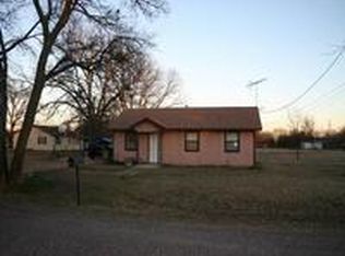 203 S Busby St, Tioga, TX 76271