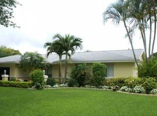 3902 W Sailboat Dr, Hollywood, FL 33026
