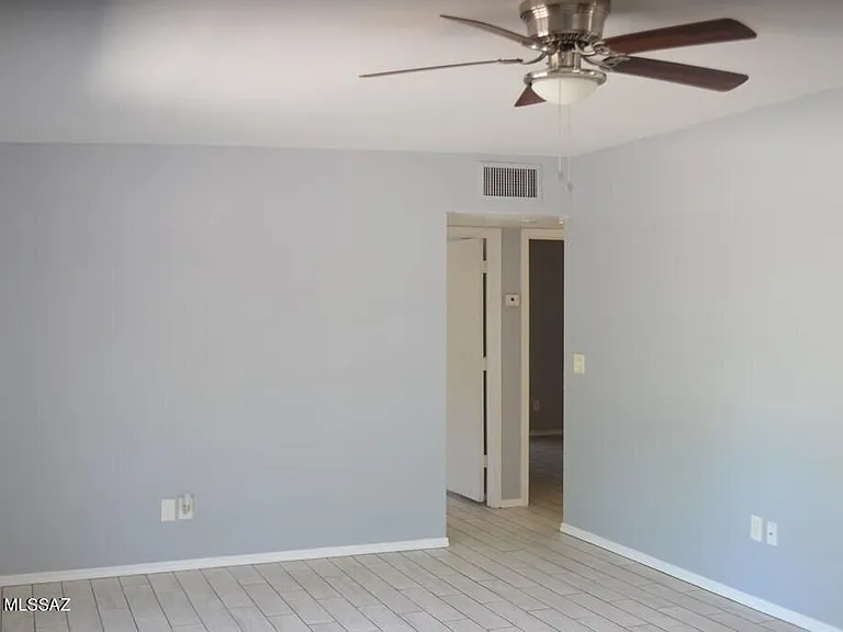 9159 E Broadway Blvd — Photo 11