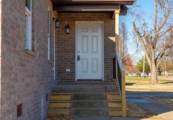 5th image of 1192 Meadowview Dr #1192
