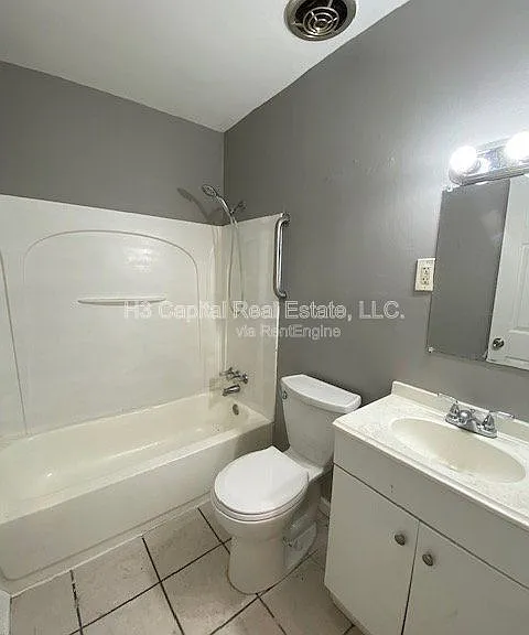 4068 Bruene Ave — Photo 7