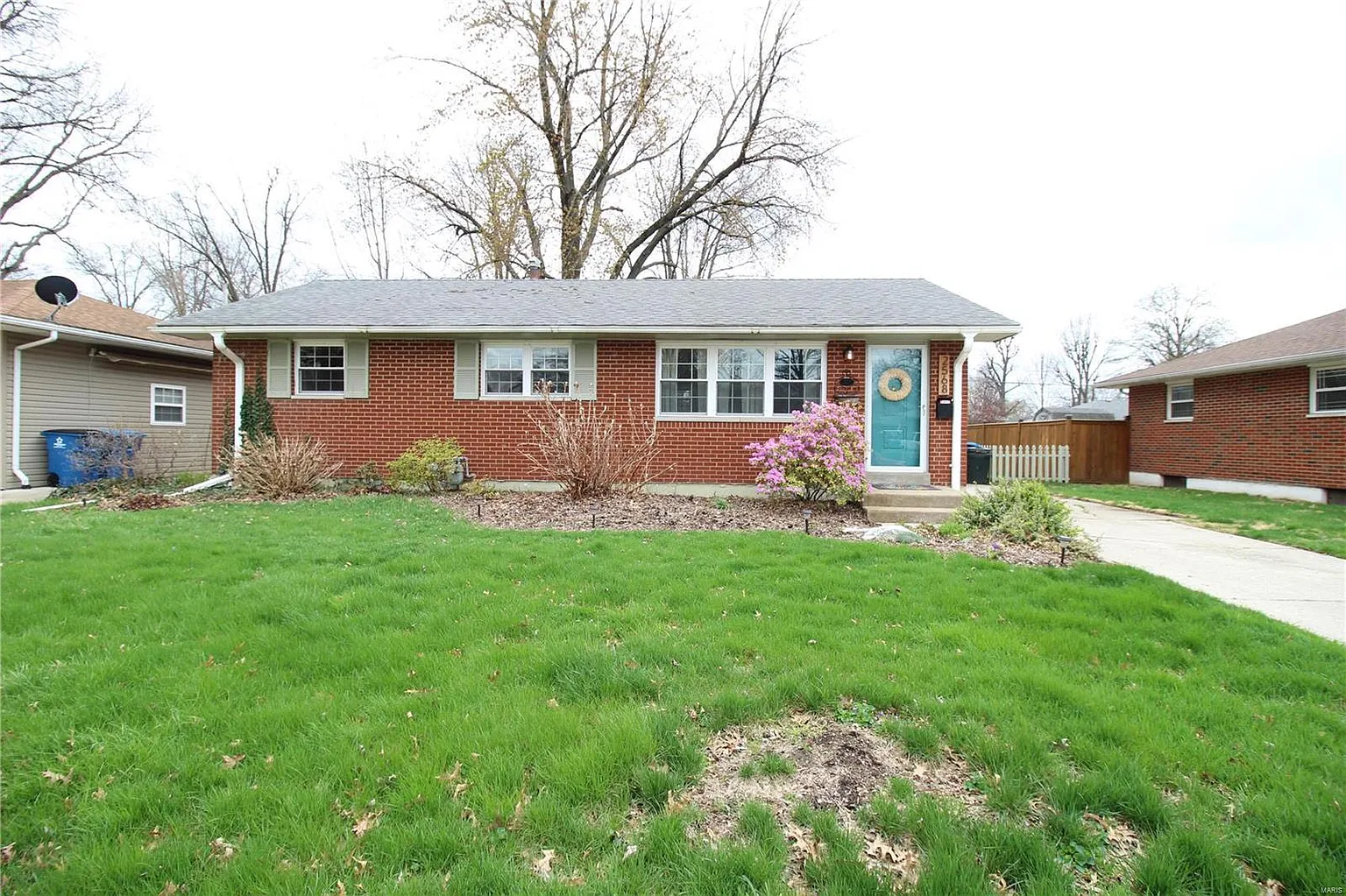 2568 Boyle Ave photo 1