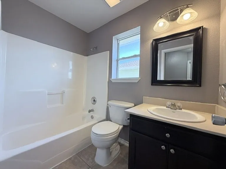 17525 Rock Port Rd — Photo 22