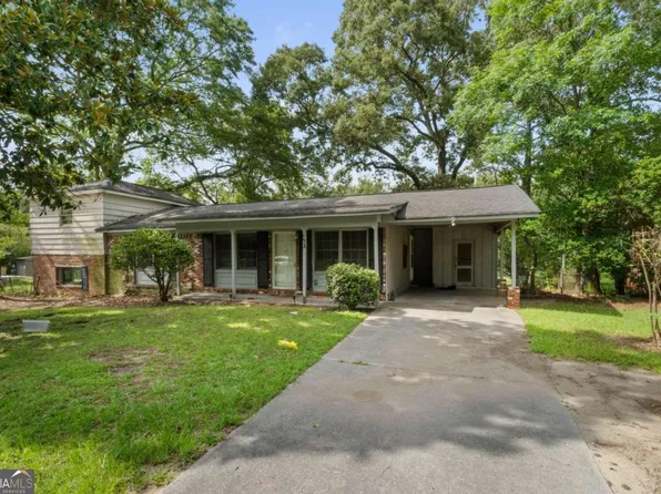 374 Roxbury Dr, Riverdale, GA 30274