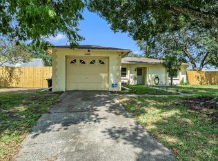 6405 Oakwood Ct N, Pinellas Park, FL 33782