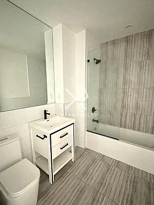 Rented by Yaffa Realty LLC | media 6