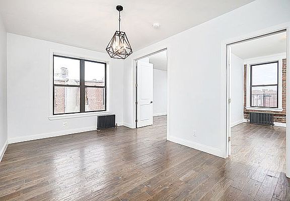 5th image of 12 E 31st St #B