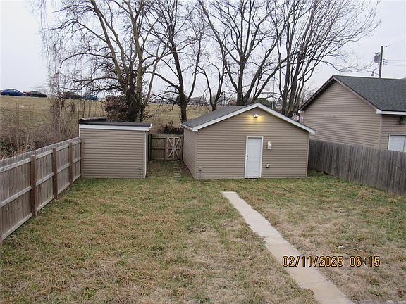 4th image of 2732 Osceola St