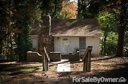 3rd image of 4 Sunnyside Ln