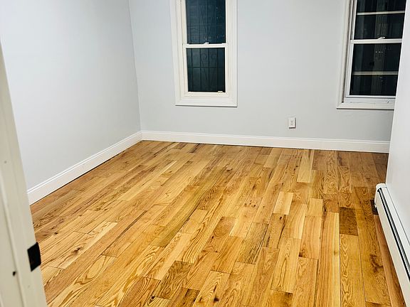 5th image of 10609 169th St #2
