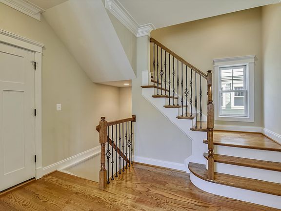 3rd image of 6951 Birch St