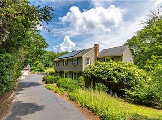 61 Bunker Hill Rd, Collinsville, CT 06019