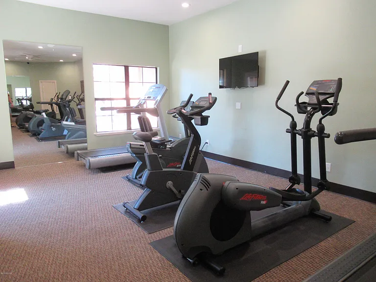 6651 N Campbell Ave #124 — Photo 3