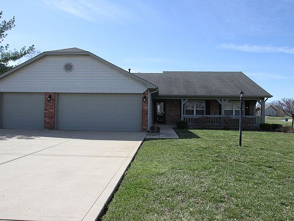 2nd image of 2350 S Ashley Dr