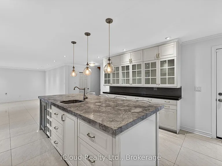 52 Montressor Dr — Photo 6