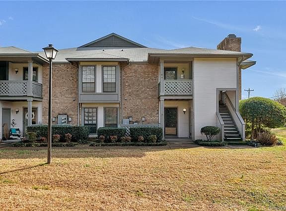 2nd image of 5804 Harris Grove Ln