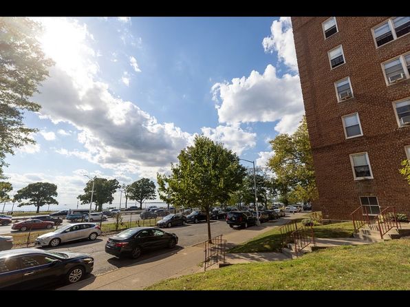 (undisclosed Address)