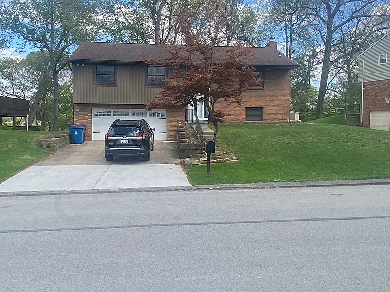 669 Blue Ridge Rd — Photo 3
