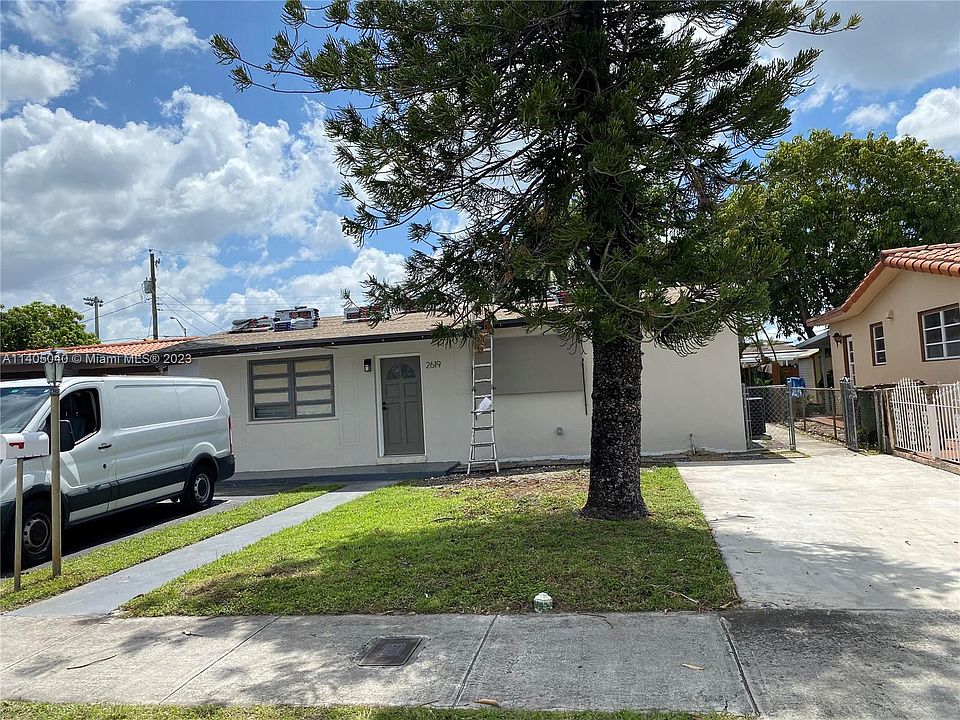 1st image of 2619 W 9th Ct #2619