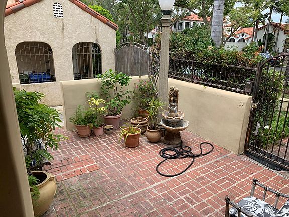 3rd image of 6646 Drexel Ave