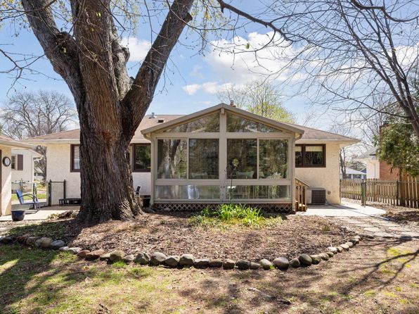 1319 Galvin Ave, West Saint Paul, MN 55118
