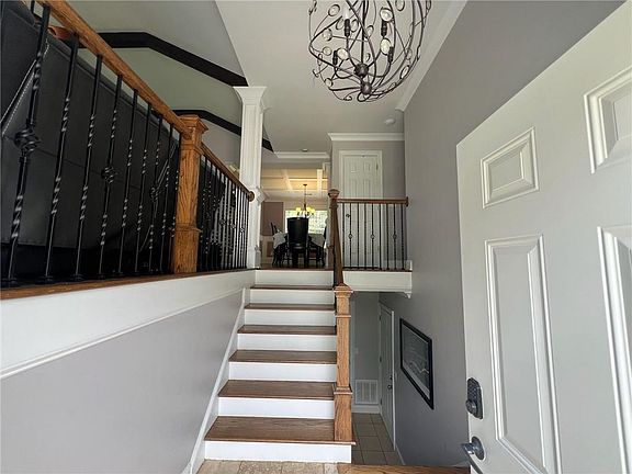 4th image of 213 Wynfield Way