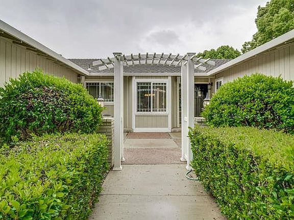 4th image of 1810 Silverwings Ct