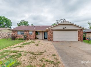 1305 Rolling Oaks Dr, Rogers, AR 72756