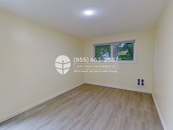 4th image of 11211 NE 68th St APT 4