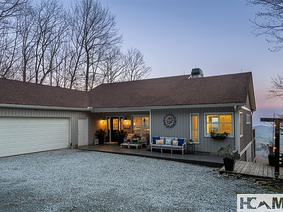 3rd image of 1624 Tower Road