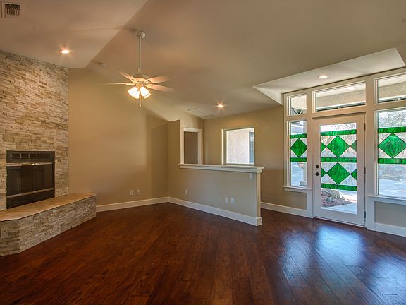 4th image of 1919 Linhurst Ct