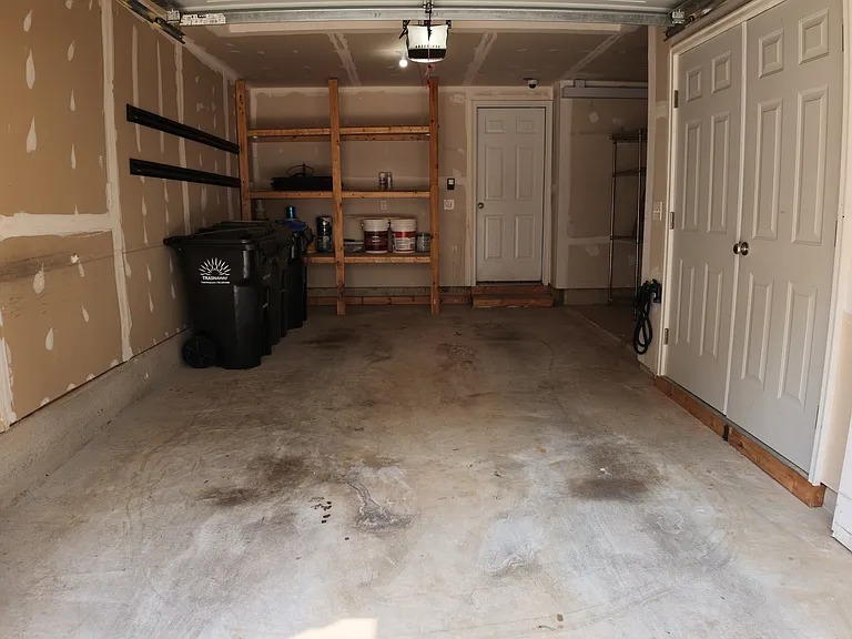 3066 Waterloo Ln — Photo 4
