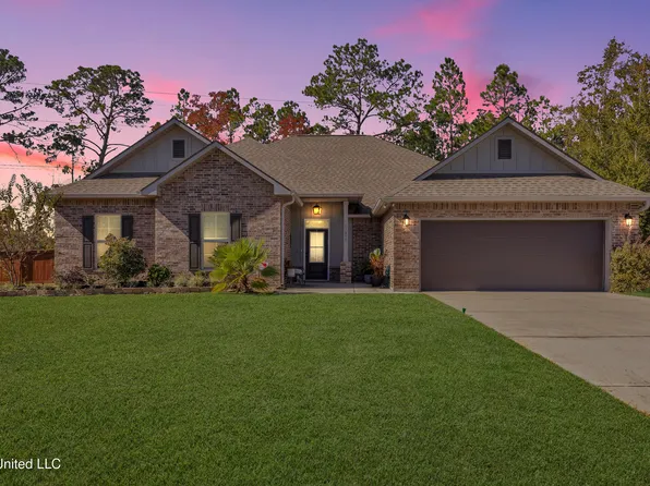 12052 Michael Grace Dr, Gulfport, MS 39503